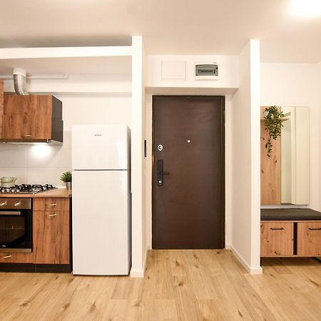 Perfect Stay: Urban Heaven In Aviatiei Business Area Bucharest Bilik gambar