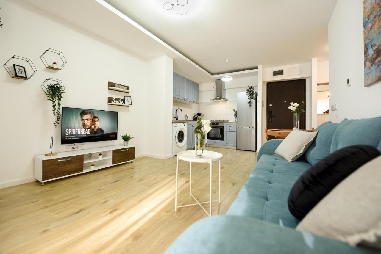 Perfect Stay: Urban Heaven In Aviatiei Business Area Bucharest Bilik gambar