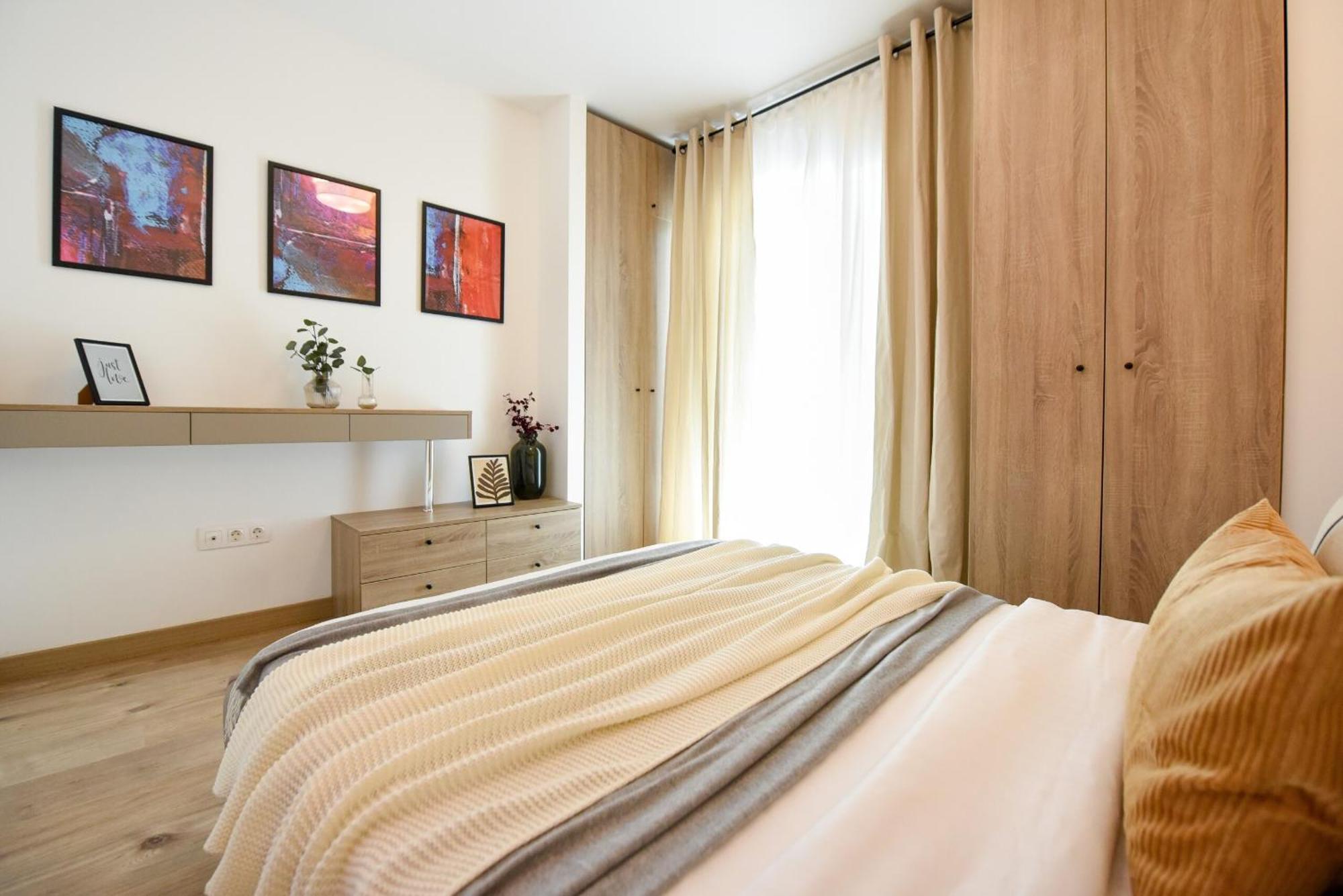 Perfect Stay: Urban Heaven In Aviatiei Business Area Bucharest Bilik gambar